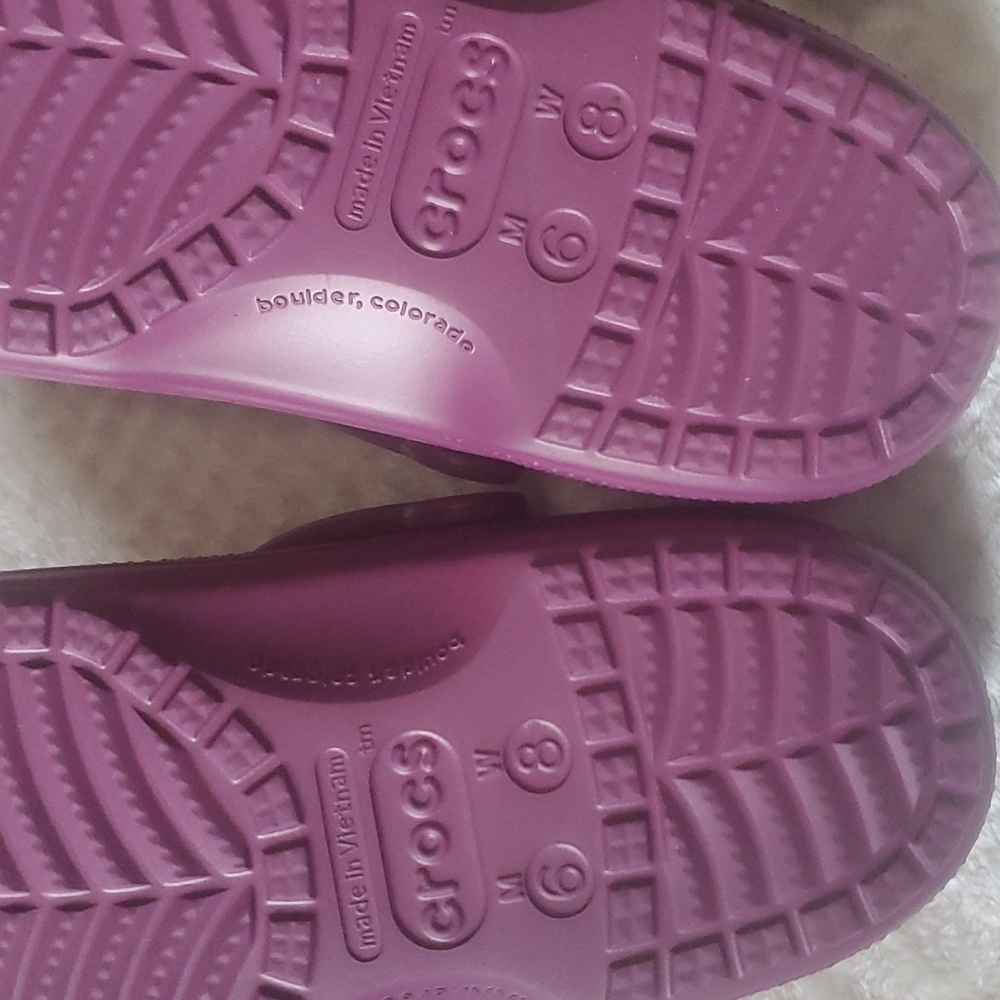 Crocs - Picture 7 of 7
